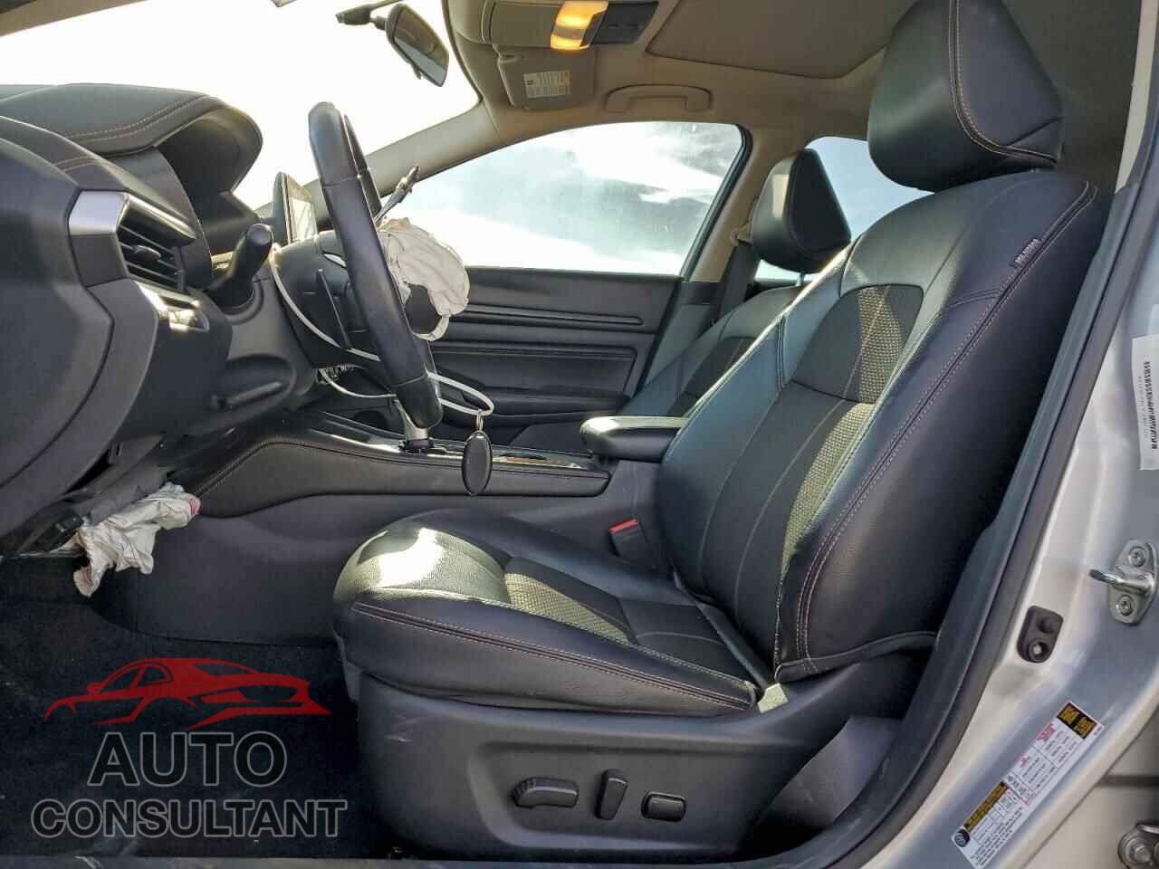 NISSAN ALTIMA 2019 - 1N4BL4CV4KN317841