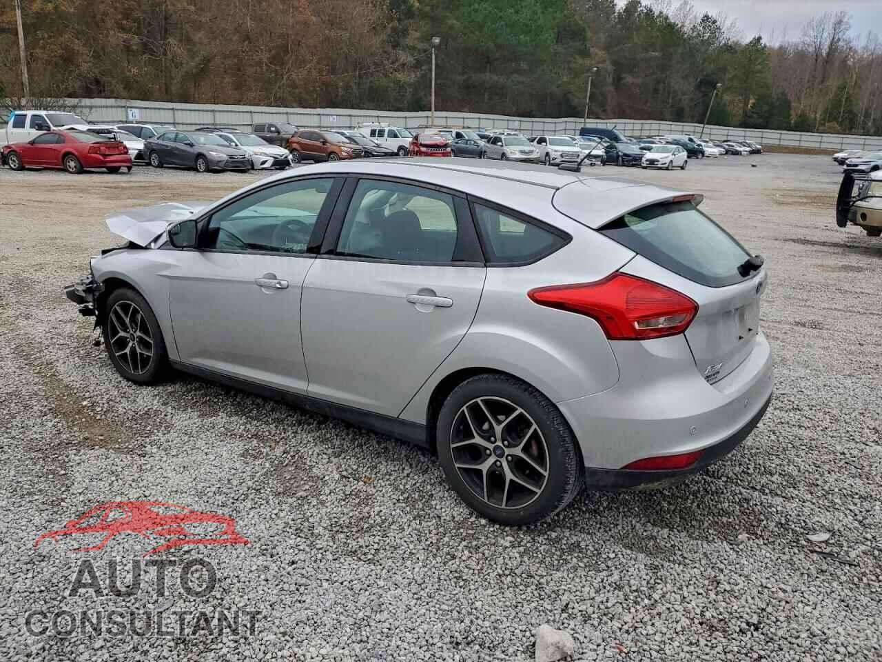FORD FOCUS 2017 - 1FADP3M23HL348742