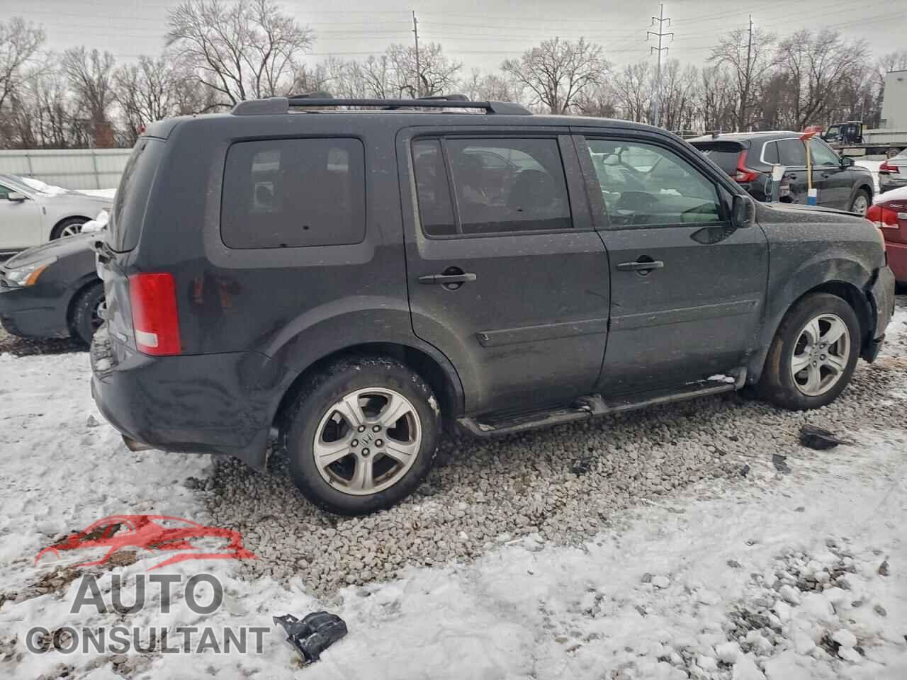 HONDA PILOT 2013 - 5FNYF4H77DB015631