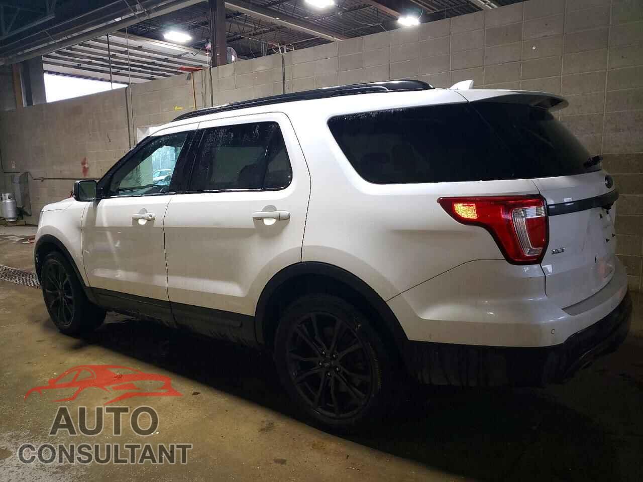 FORD EXPLORER 2017 - 1FM5K7DH7HGD04093