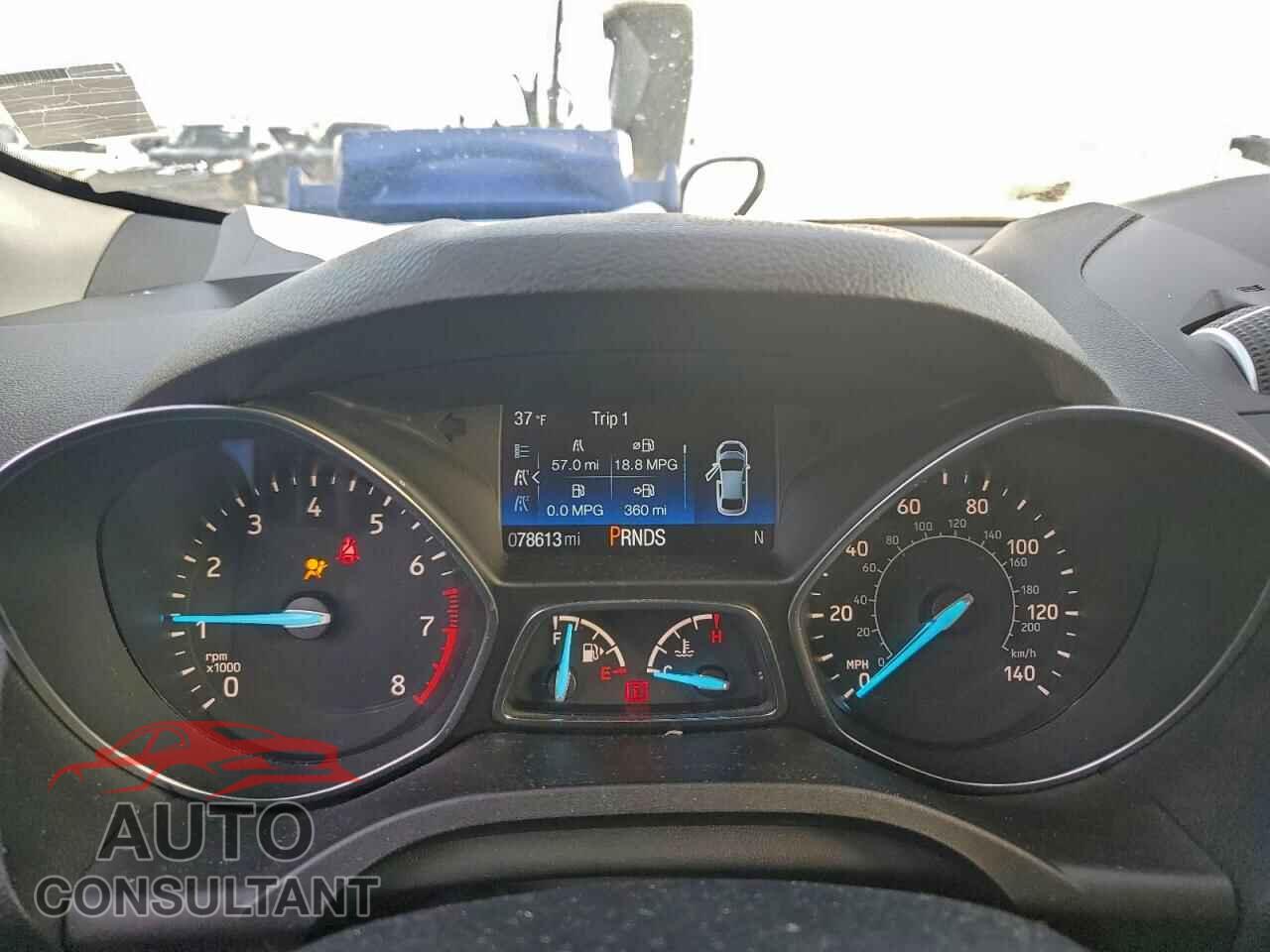 FORD ESCAPE 2018 - 1FMCU9J92JUC33483