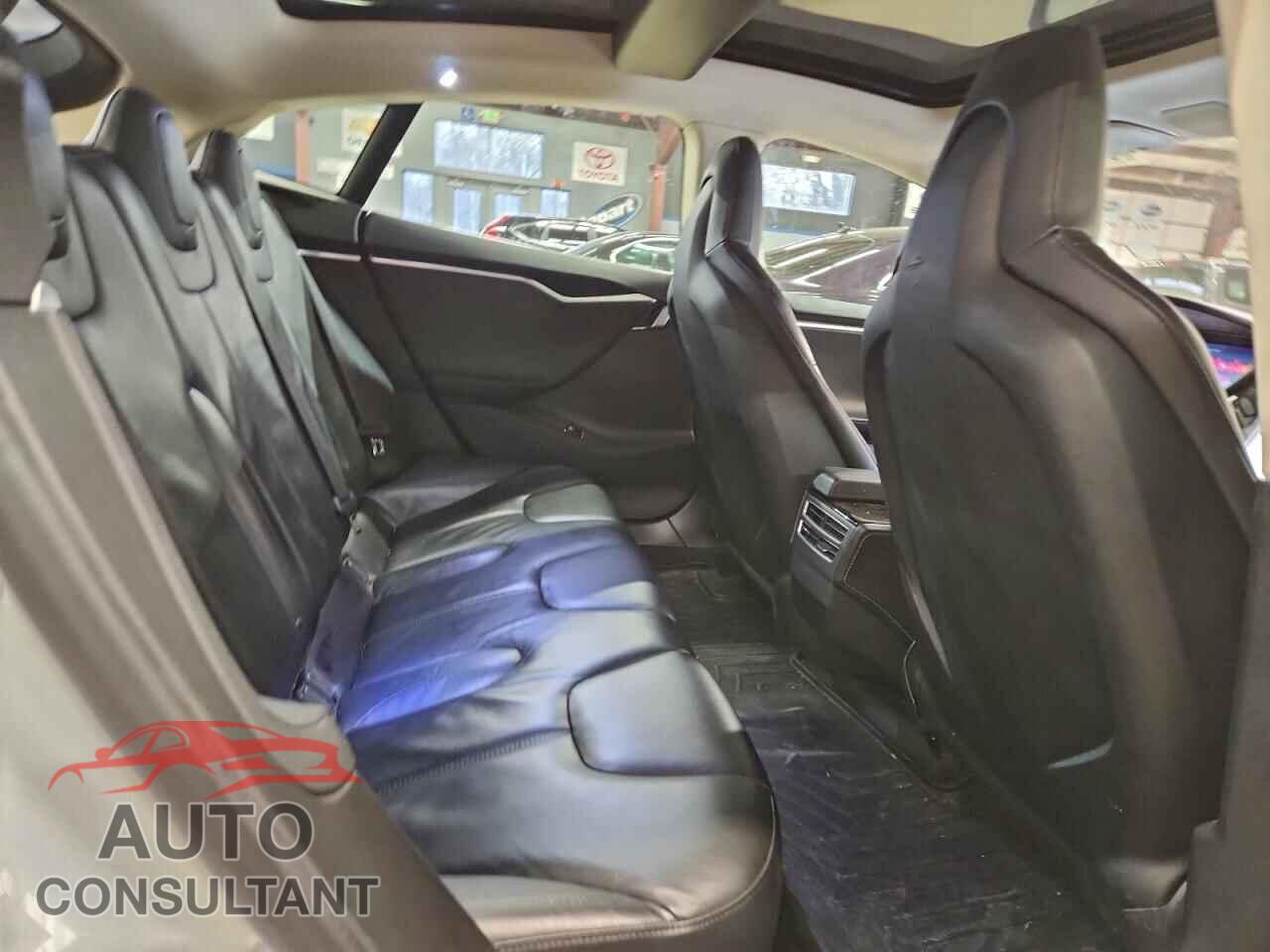 TESLA MODEL S 2014 - 5YJSA1H11EFP41100