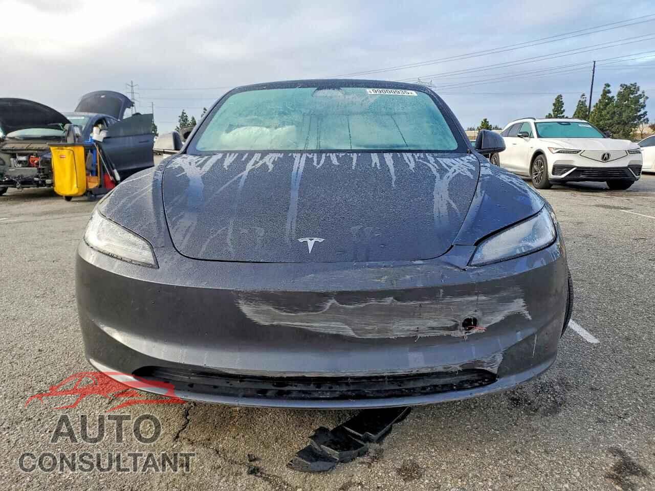 TESLA MODEL 3 2024 - 5YJ3E1EA5RF745895