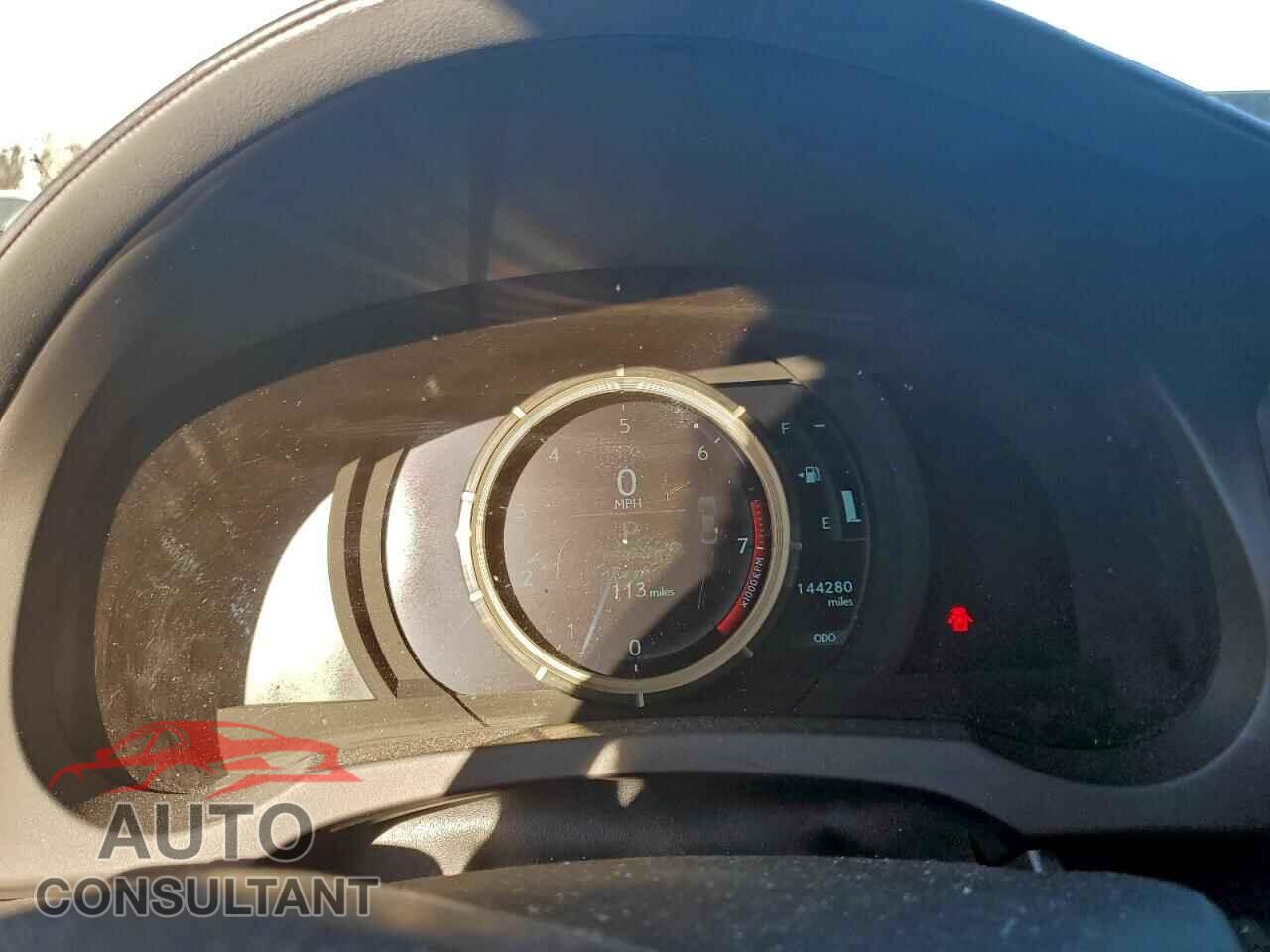 LEXUS IS 2015 - JTHBF1D28F5055931