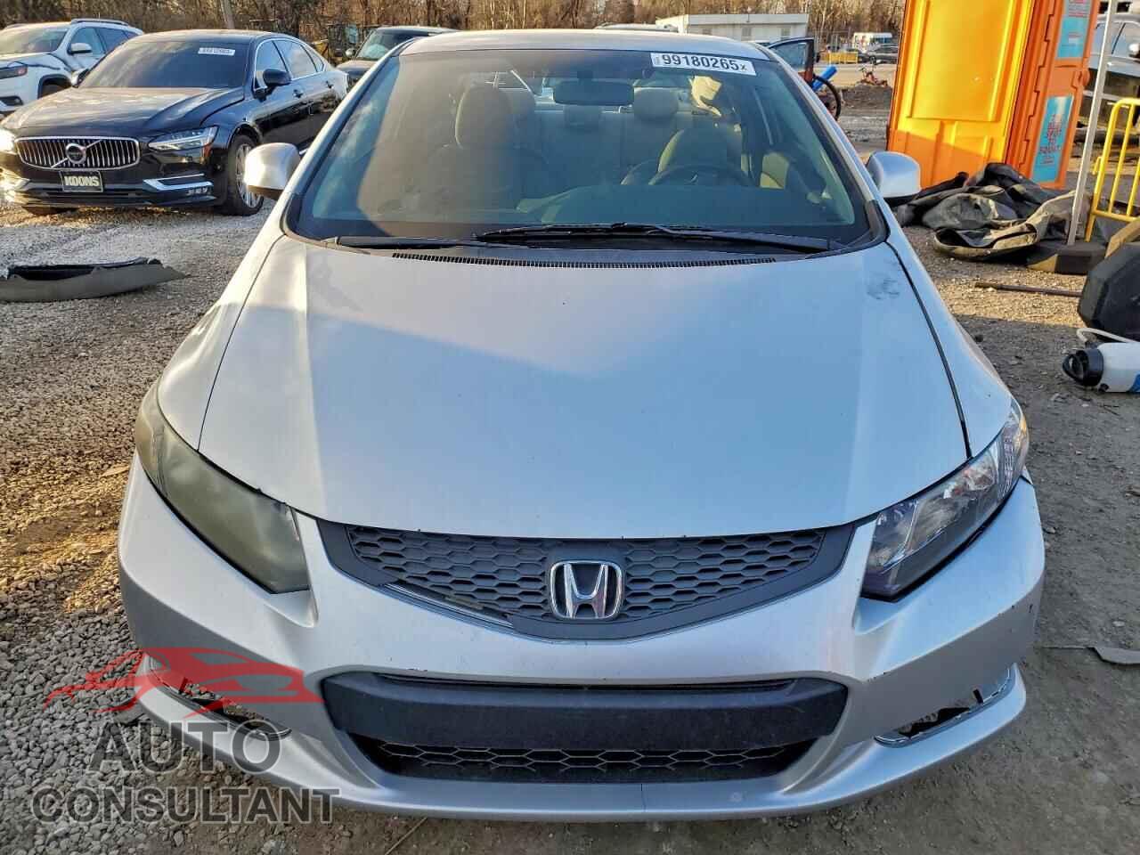 HONDA CIVIC 2013 - 2HGFG3B52DH500082