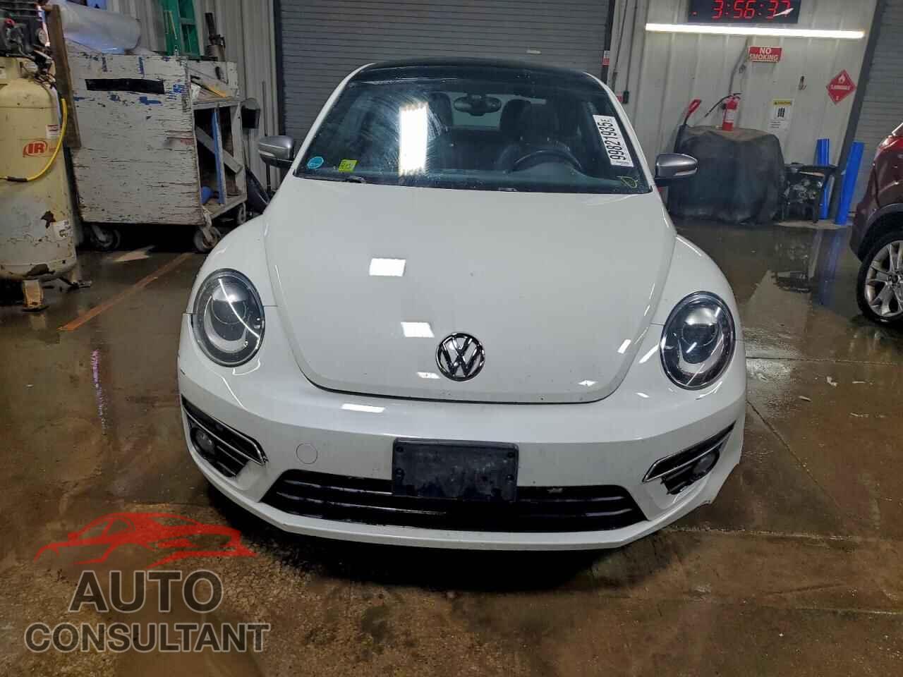 VOLKSWAGEN BEETLE 2014 - 3VWJL7AT1EM653693