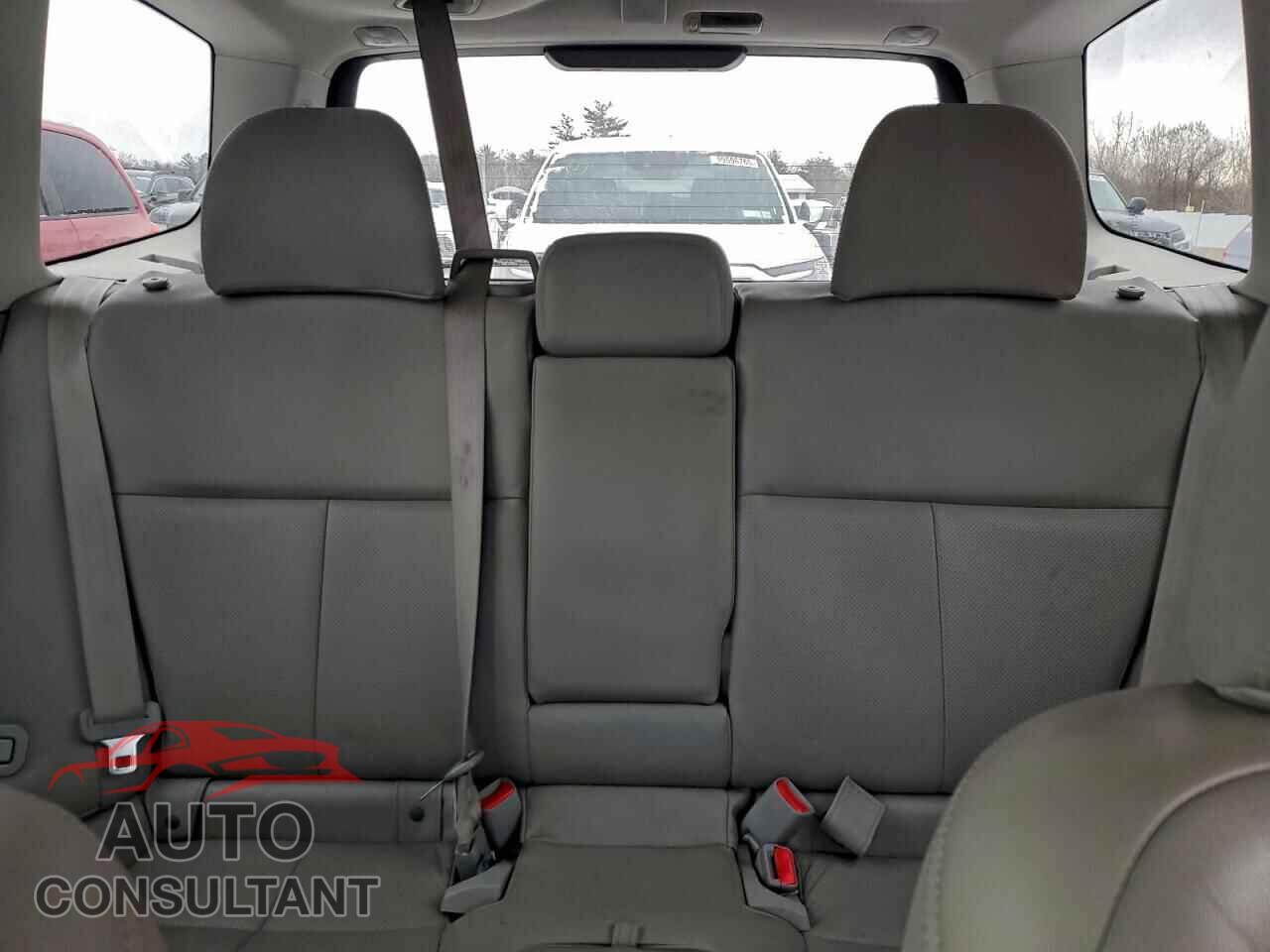 SUBARU FORESTER 2011 - JF2SHAEC5BH719910
