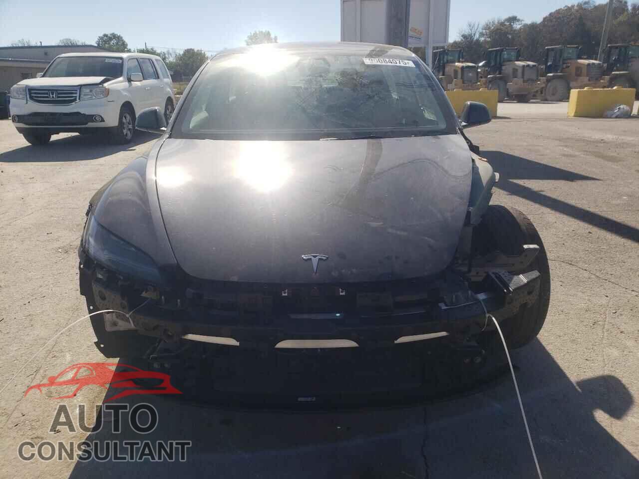 TESLA MODEL 3 2024 - 5YJ3E1EA2RF863340