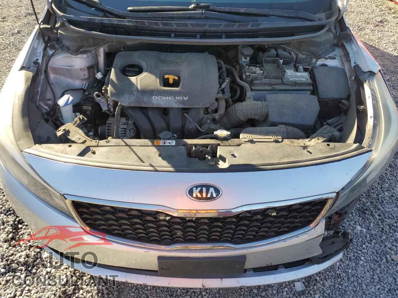 KIA FORTE 2017 - 3KPFL4A73HE057526