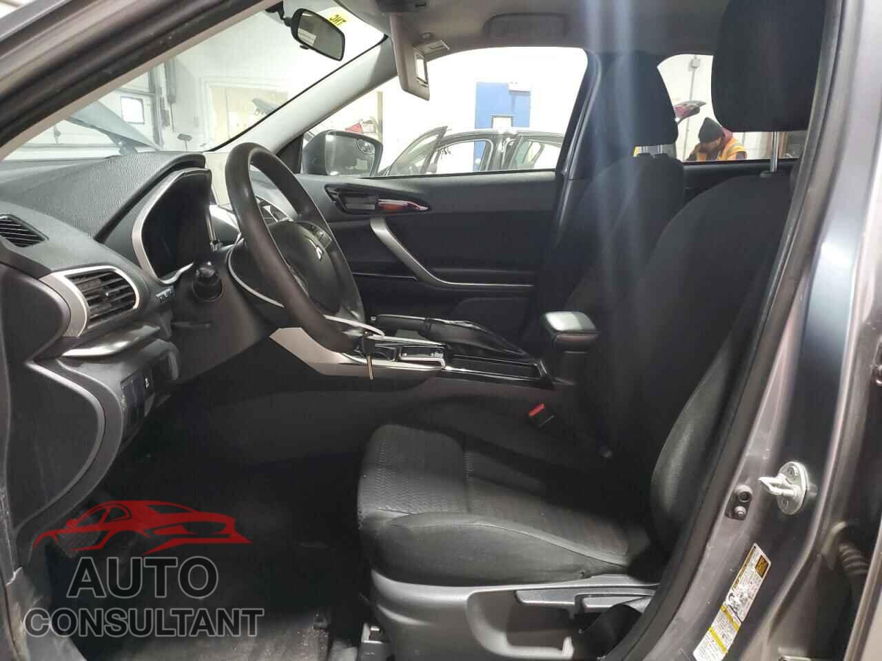 MITSUBISHI ECLIPSE 2019 - JA4AT4AA5KZ045471