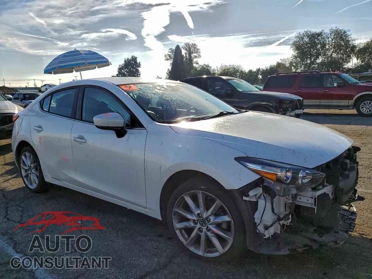 MAZDA 3 2017 - 3MZBN1V73HM126977
