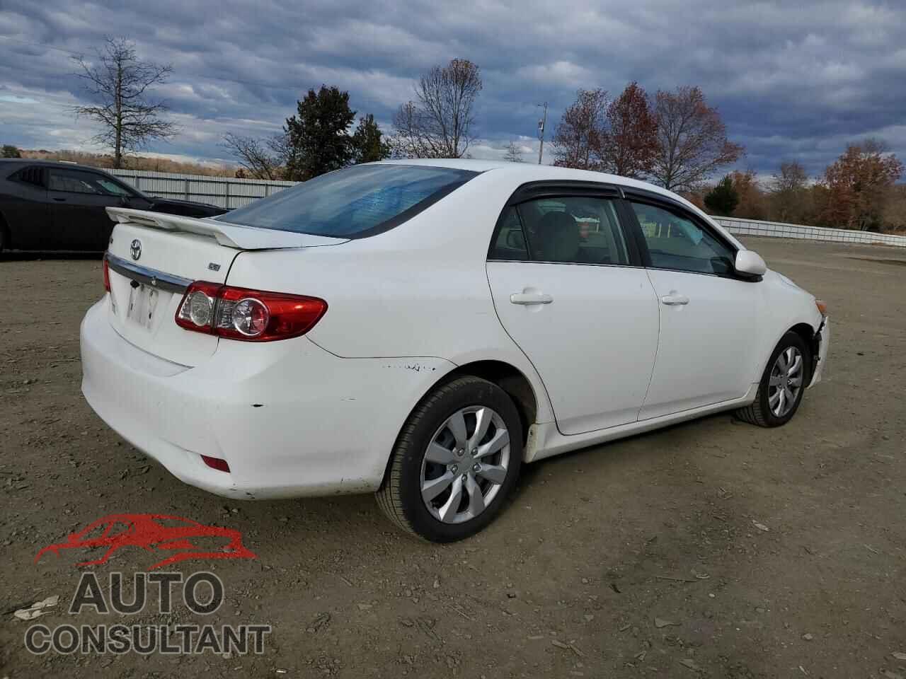 TOYOTA COROLLA 2013 - 2T1BU4EE5DC103824