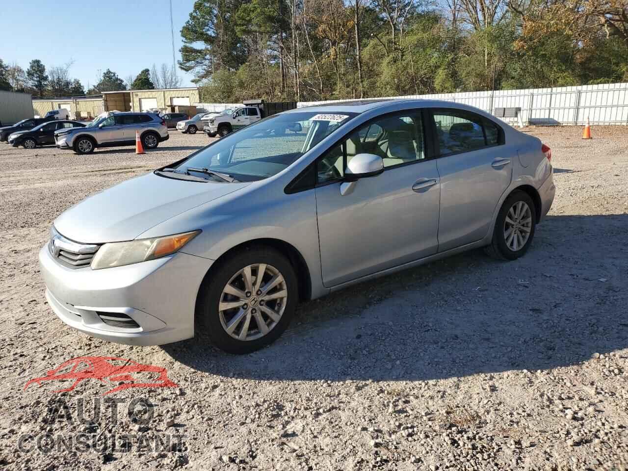 HONDA CIVIC 2012 - 2HGFB2F86CH503546