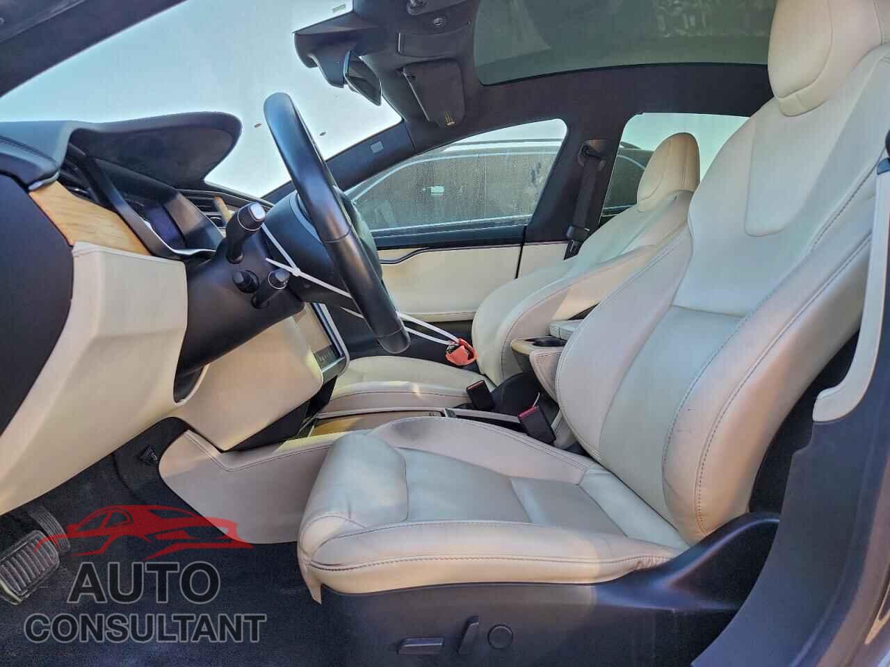 TESLA MODEL S 2020 - 5YJSA1E28LF399994