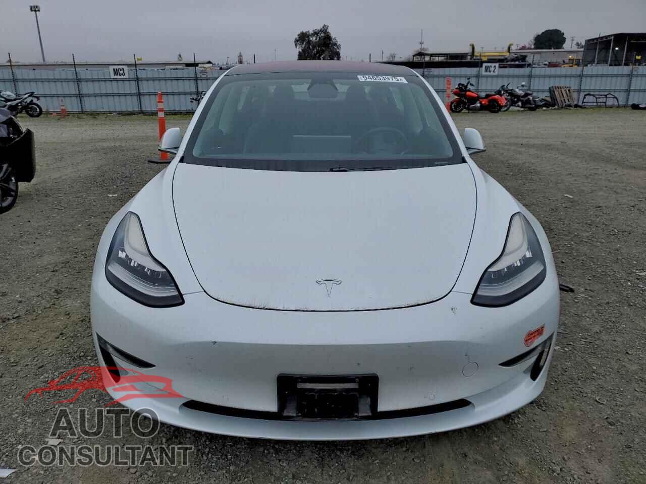 TESLA MODEL 3 2018 - 5YJ3E1EB9JF134250