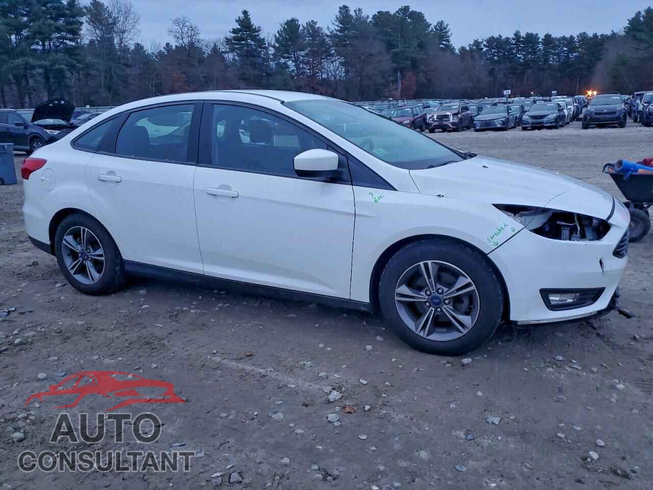FORD FOCUS 2018 - 1FADP3FEXJL232032