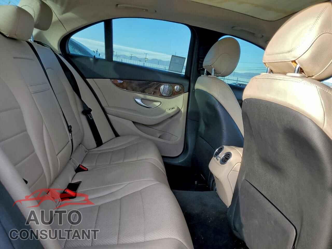 MERCEDES-BENZ C-CLASS 2017 - 55SWF4JB3HU227162