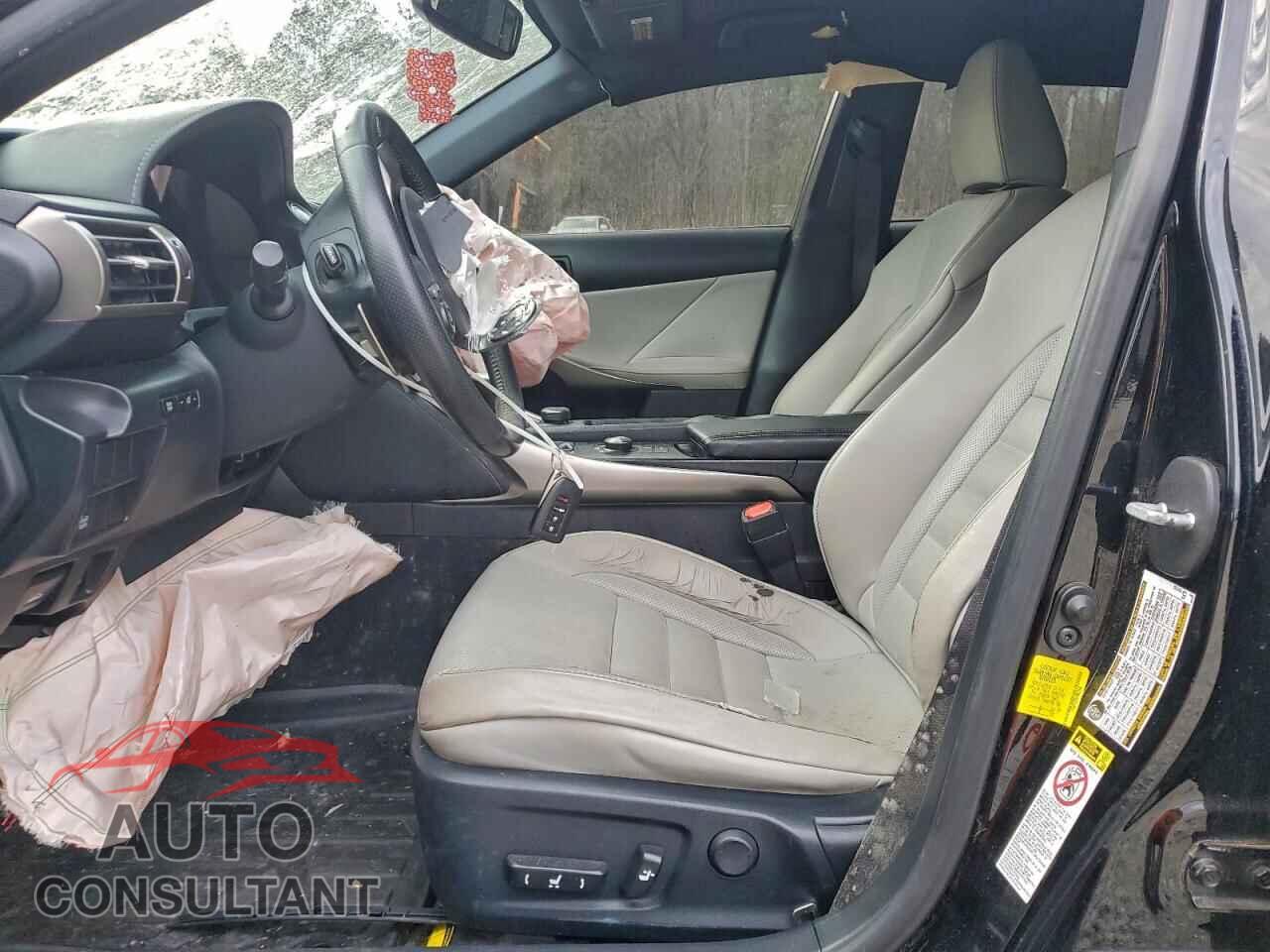 LEXUS IS 2015 - JTHBF1D2XF5063948