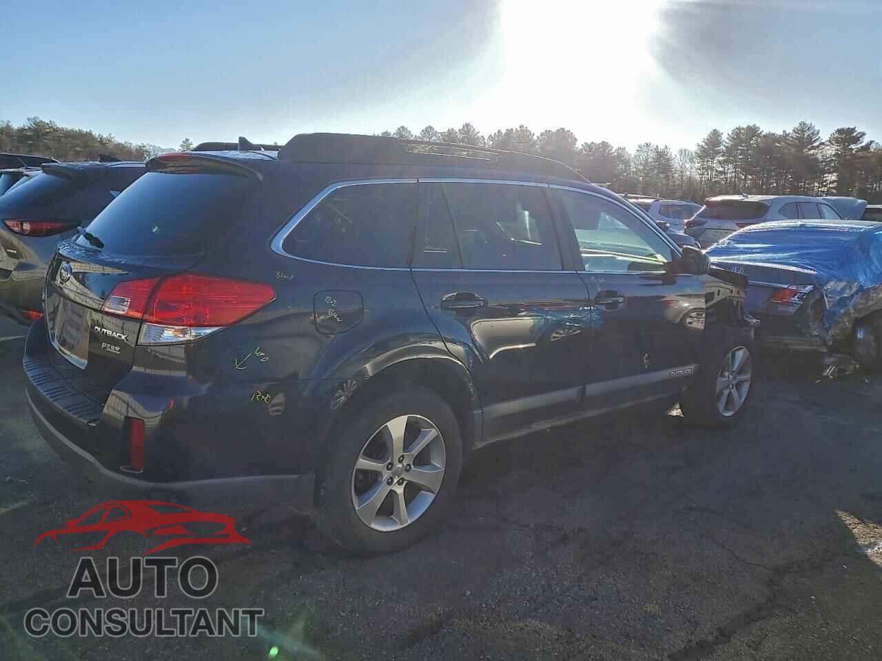 SUBARU OUTBACK 2013 - 4S4BRBKC3D3243237
