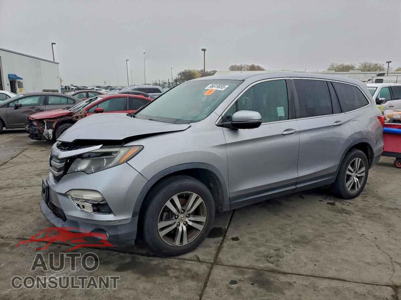 HONDA PILOT 2017 - 5FNYF5H33HB001380