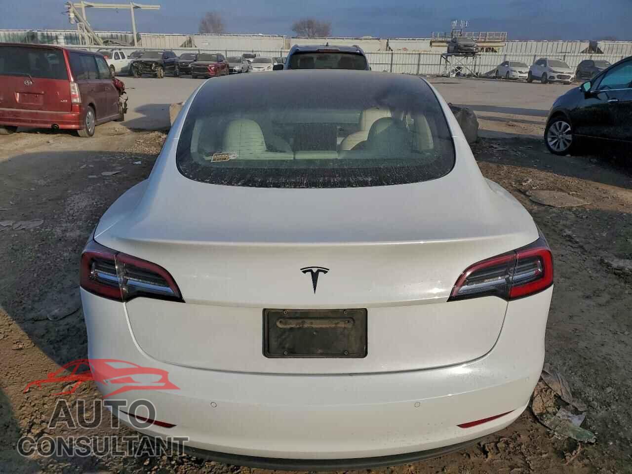 TESLA MODEL 3 2021 - 5YJ3E1EA6MF851913
