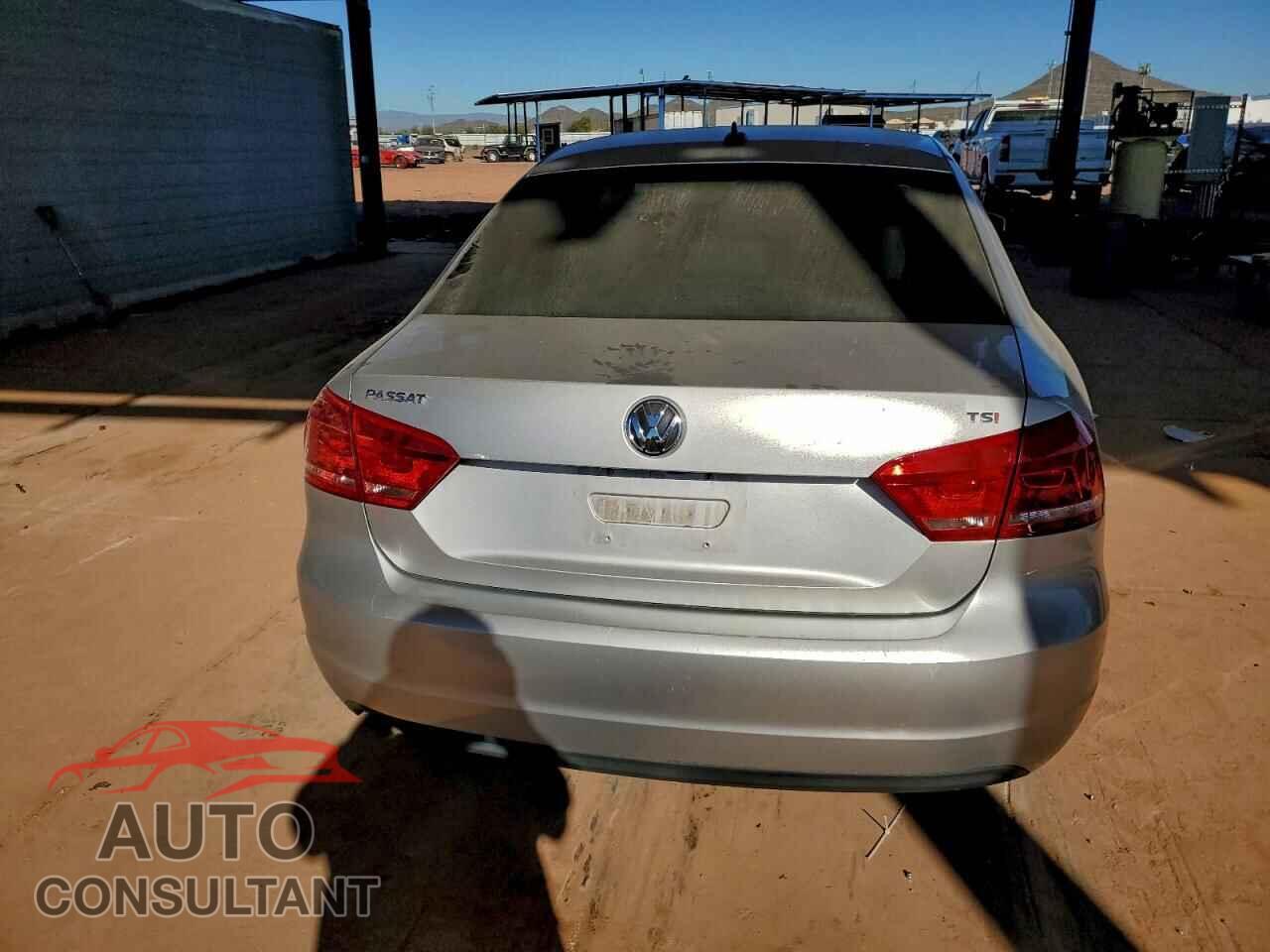 VOLKSWAGEN PASSAT 2015 - 1VWAT7A39FC098401