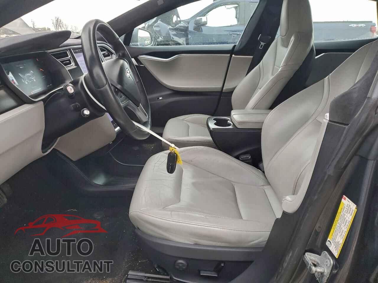 TESLA MODEL S 2015 - 5YJSA1E27FF112942