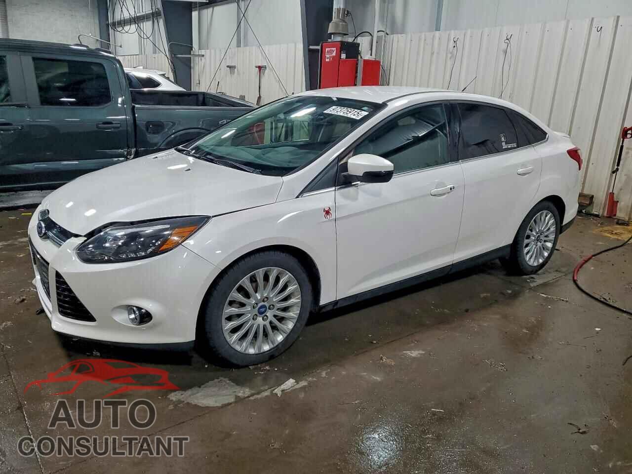 FORD FOCUS 2012 - 1FAHP3J28CL451380