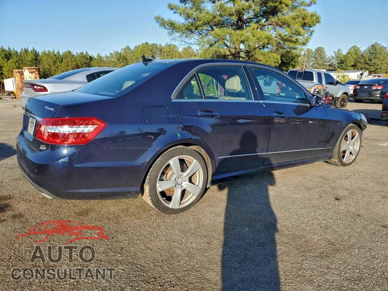 MERCEDES-BENZ E-CLASS 2011 - WDDHF5GB1BA471437