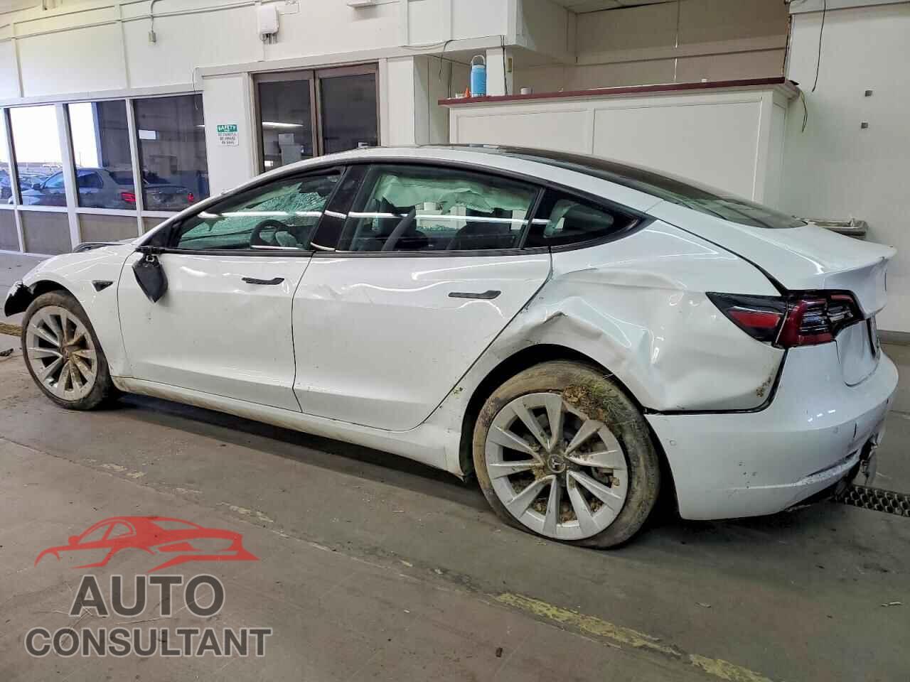 TESLA MODEL 3 2022 - 5YJ3E1EB4NF127731