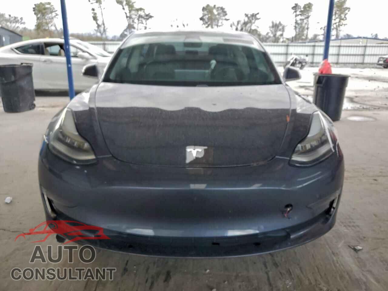 TESLA MODEL 3 2018 - 5YJ3E1EA3JF077521