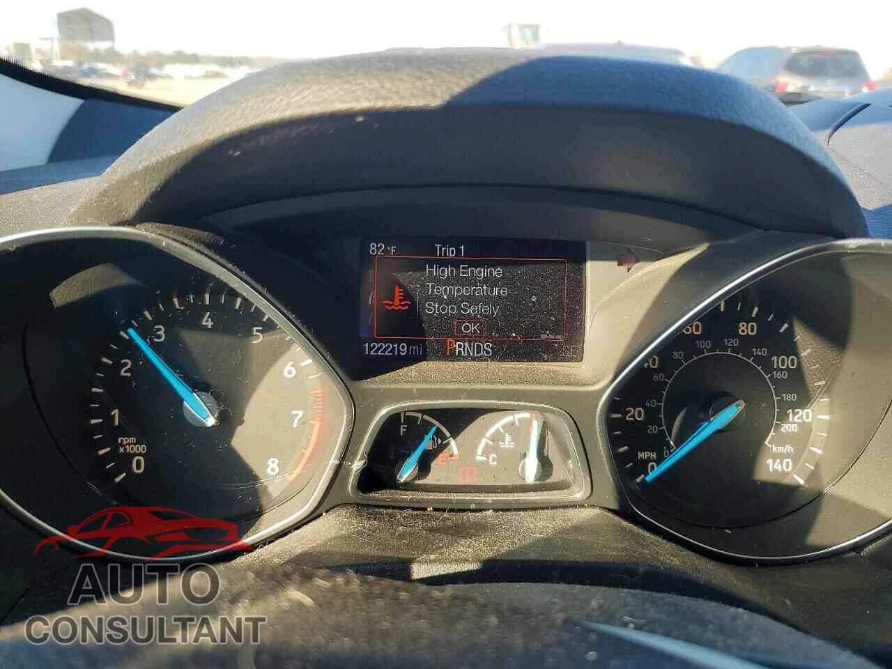 FORD ESCAPE 2017 - 1FMCU0GD9HUB73221