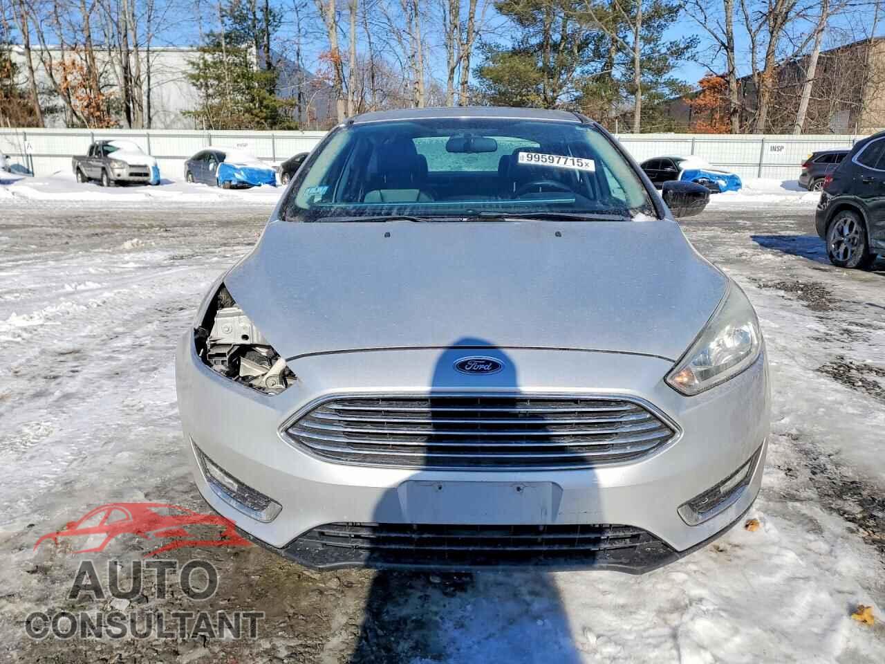 FORD FOCUS 2015 - 1FADP3J25FL226479