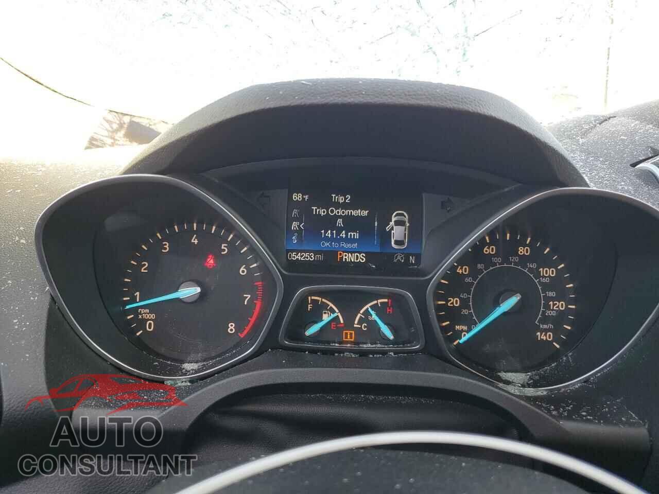 FORD ESCAPE 2017 - 1FMCU0J94HUB65208