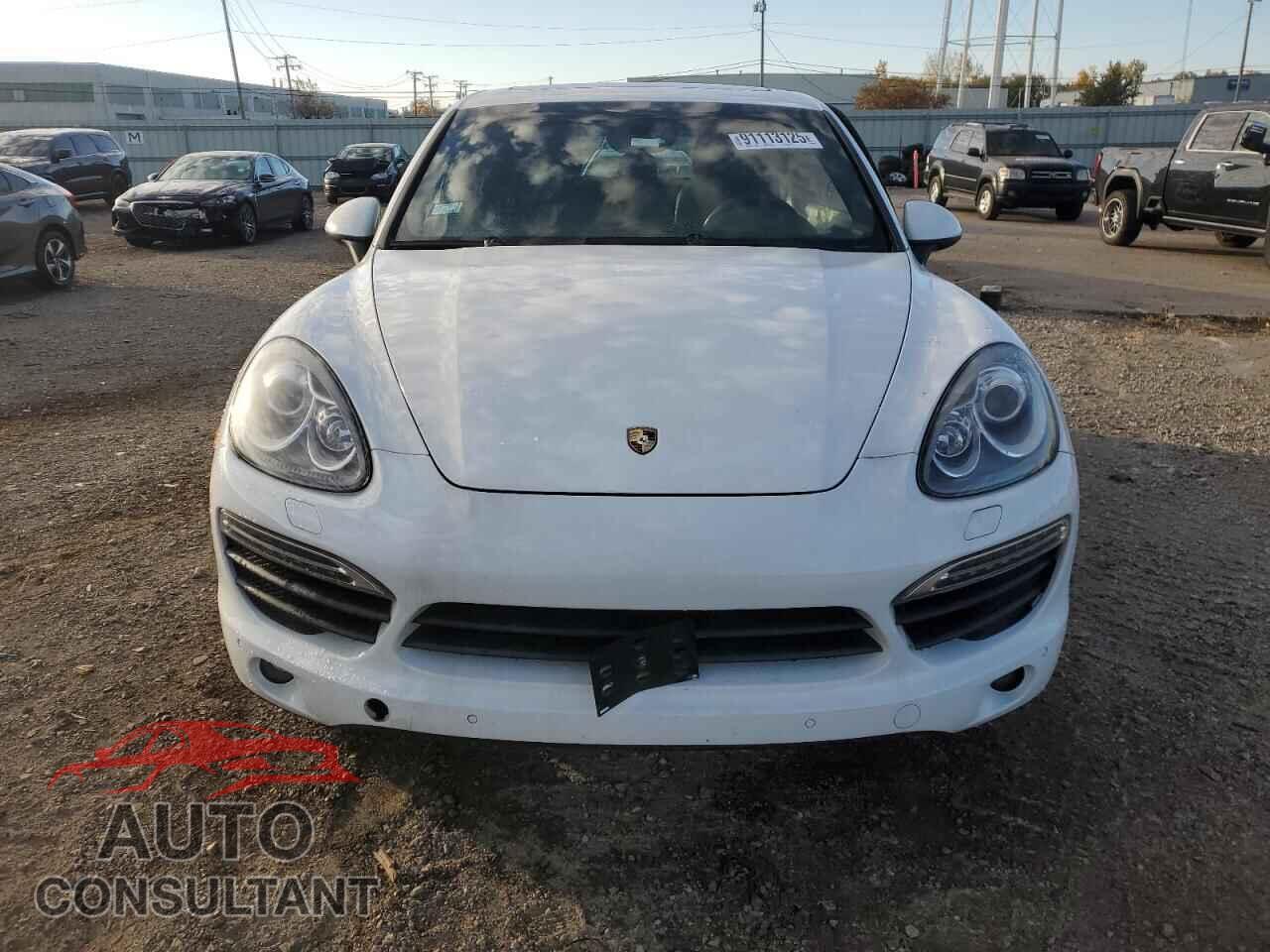 PORSCHE CAYENNE 2013 - WP1AB2A2XDLA86561