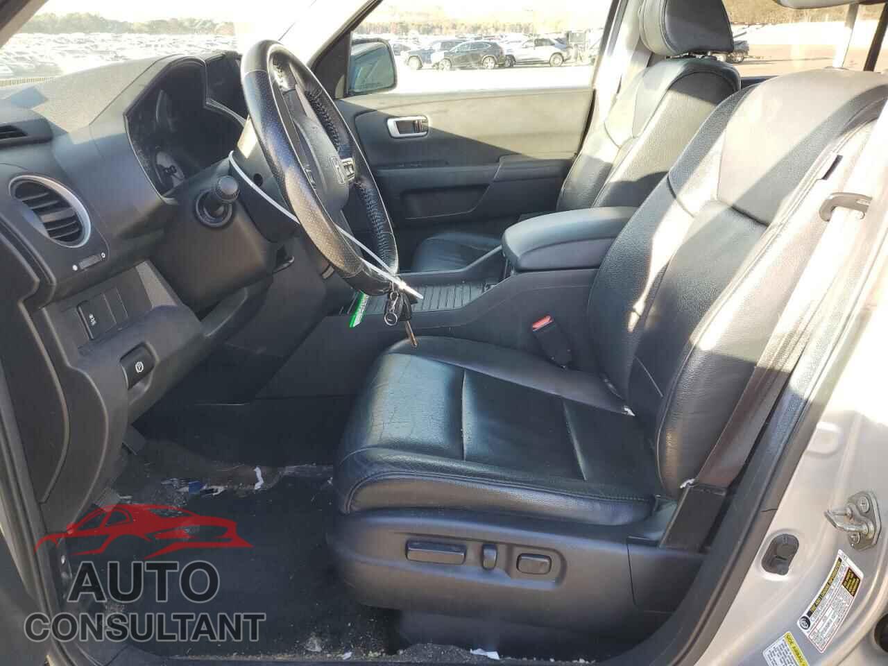 HONDA PILOT 2013 - 5FNYF4H51DB072650