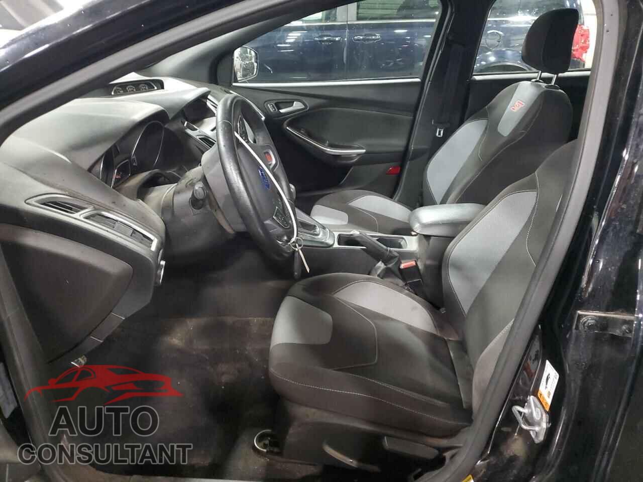 FORD FOCUS 2017 - 1FADP3L96HL277163