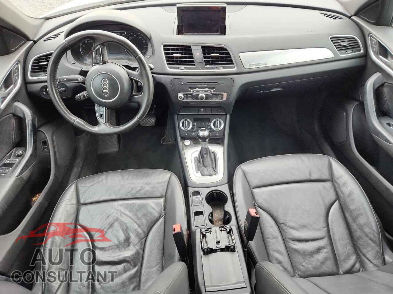 AUDI Q3 2015 - WA1EFCFS5FR010665