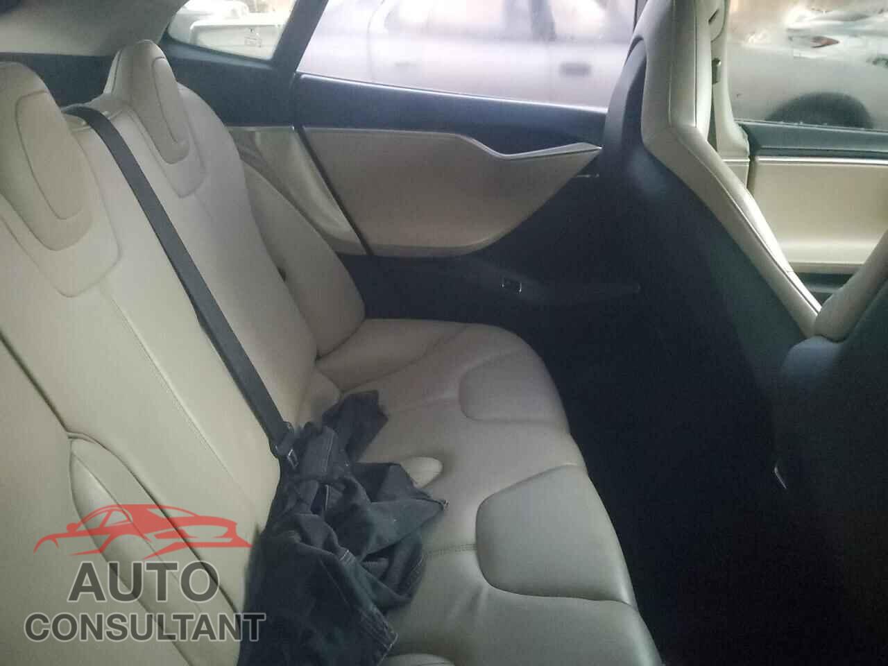 TESLA MODEL S 2013 - 5YJSA1DN1DFP18908