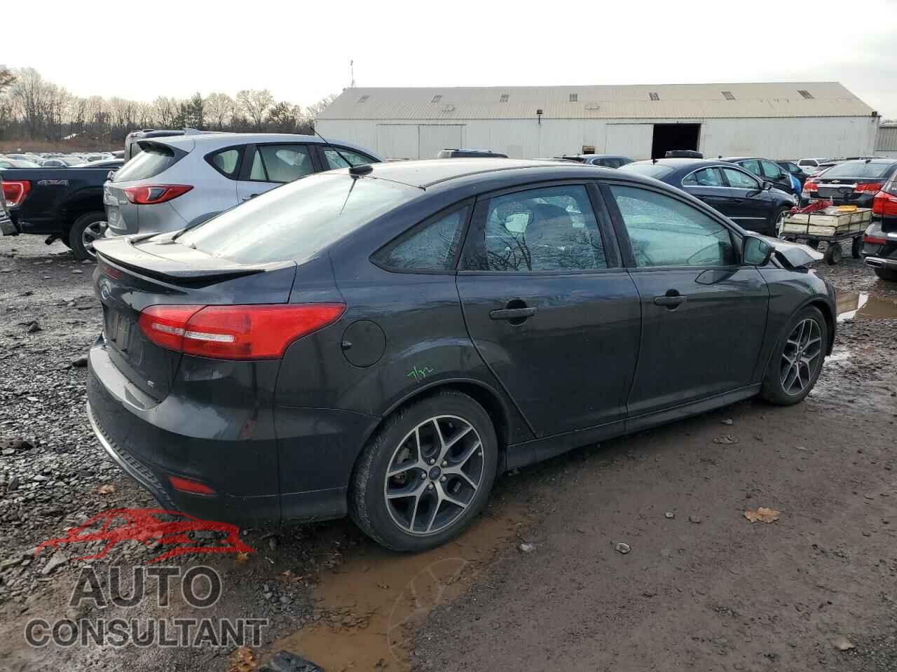 FORD FOCUS 2015 - 1FADP3F20FL381305