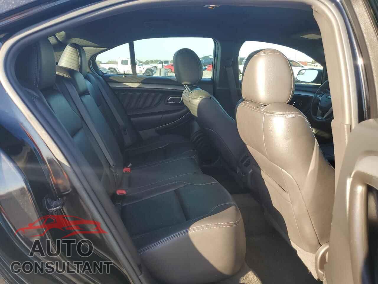 FORD TAURUS 2017 - 1FAHP2E84HG103407