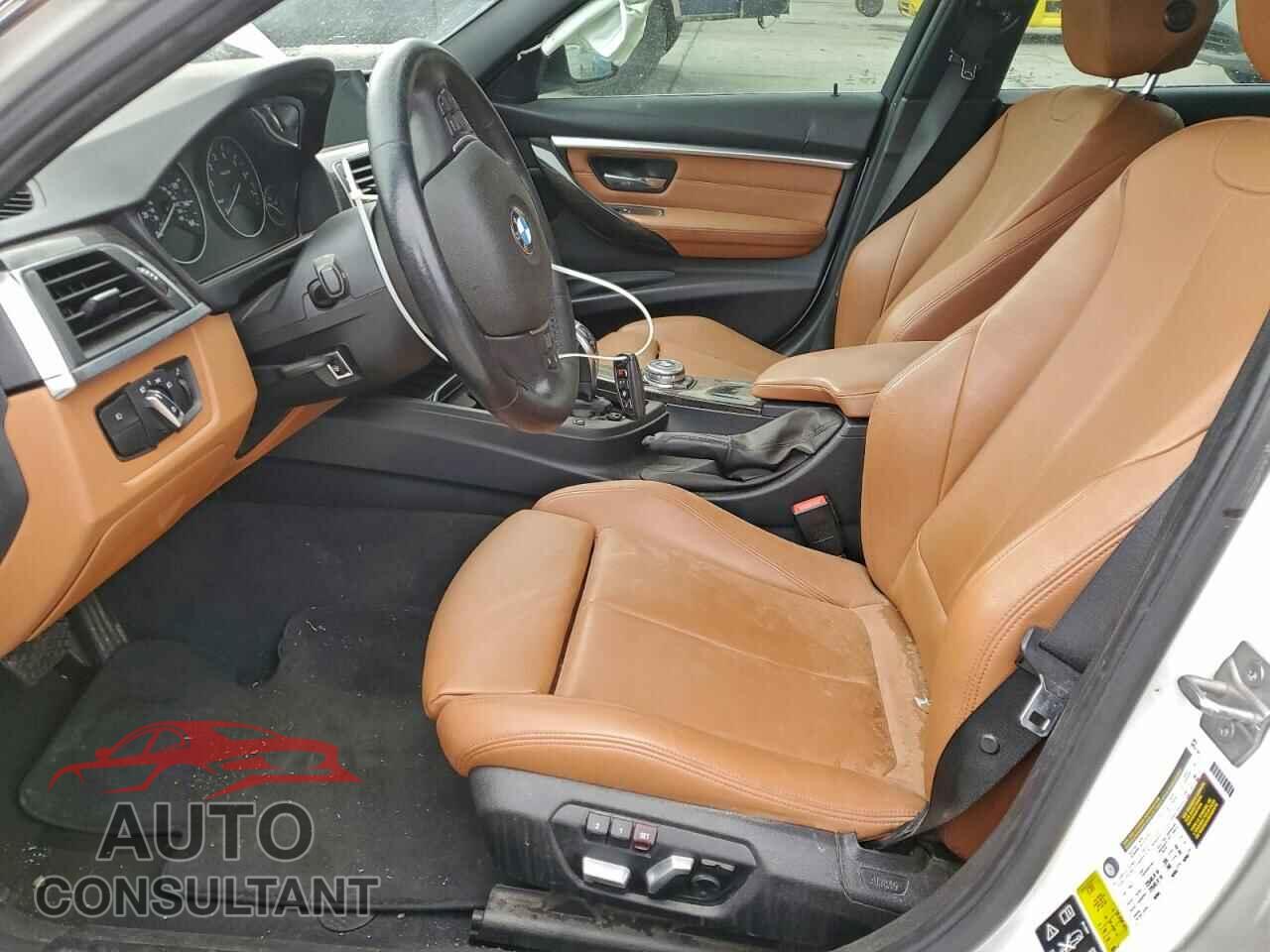 BMW 3 SERIES 2016 - WBA8E3G54GNU01892