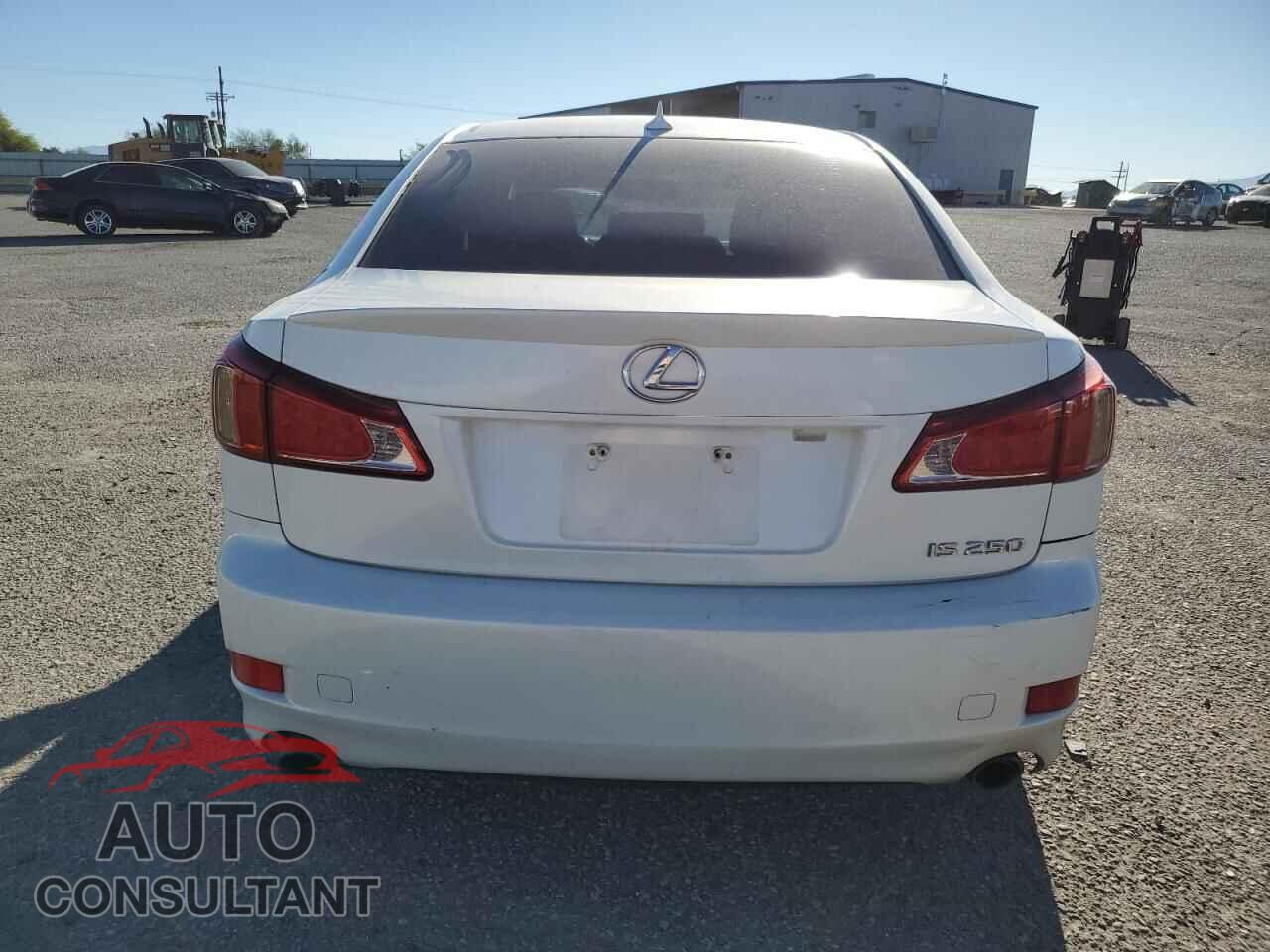 LEXUS IS 2012 - JTHBF5C20C5158359