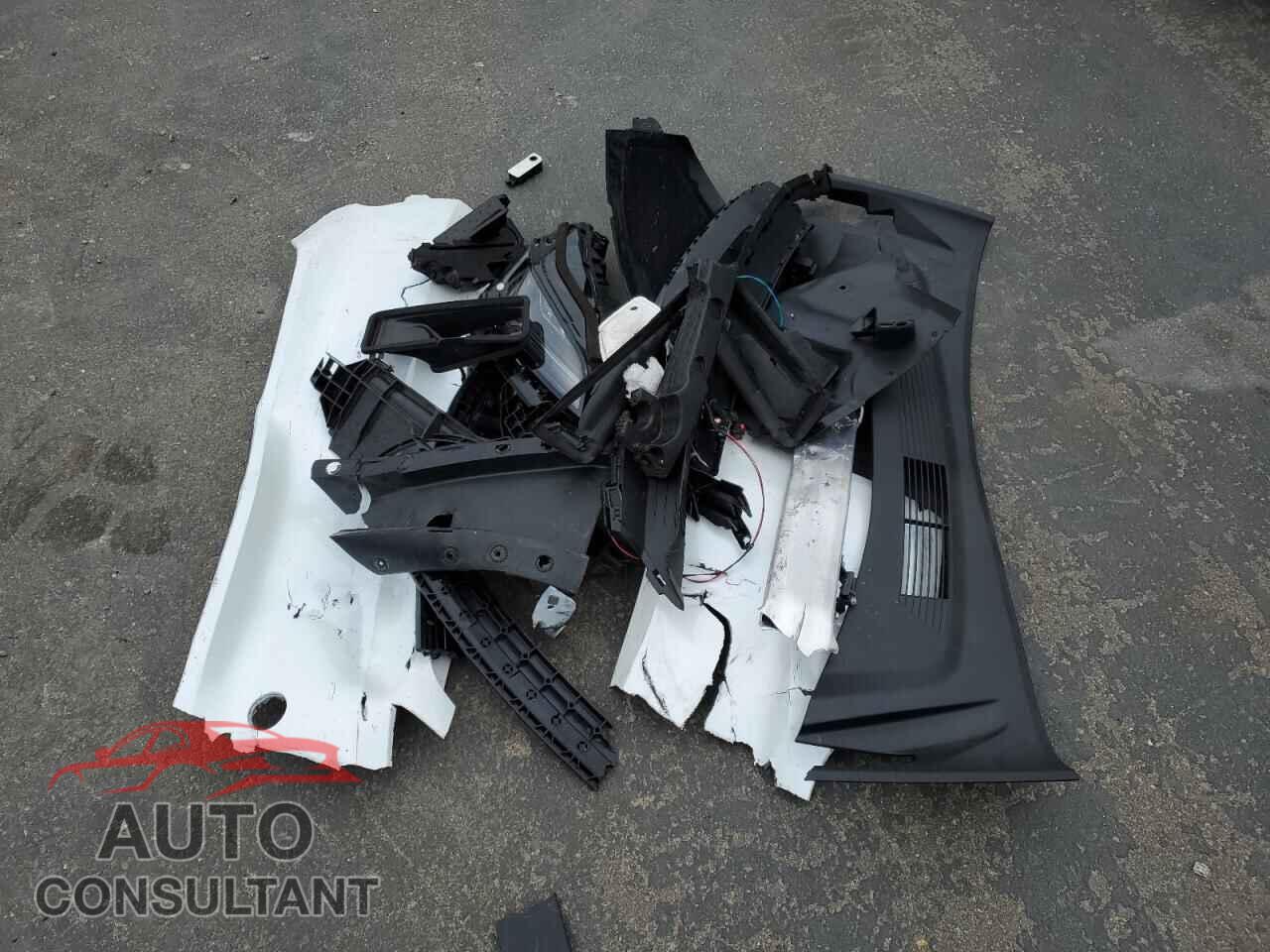 TESLA MODEL 3 2025 - 5YJ3E1EA2SF023046