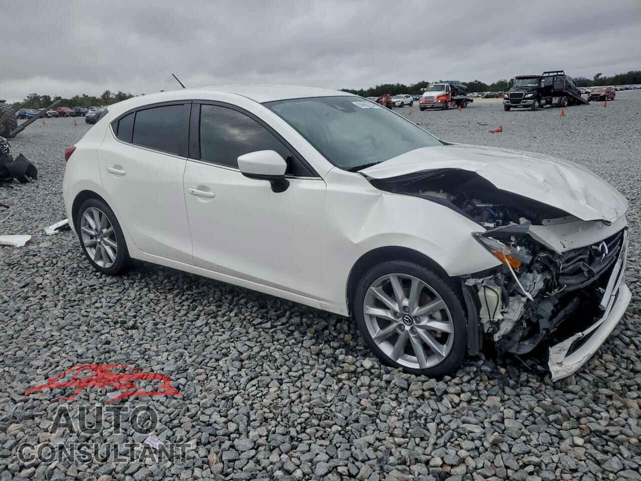 MAZDA 3 2017 - 3MZBN1L77HM133871