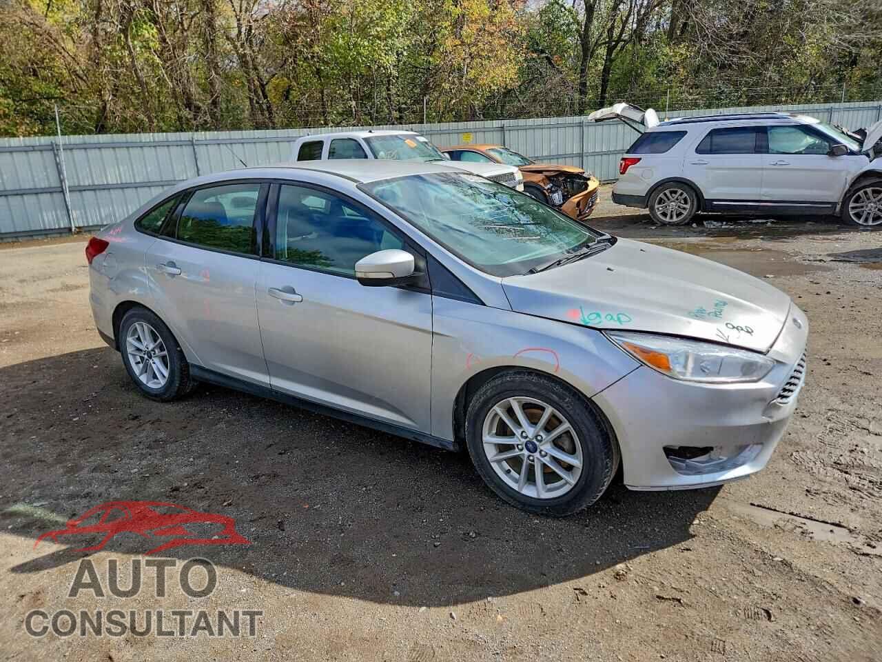 FORD FOCUS 2015 - 1FADP3F28FL282814