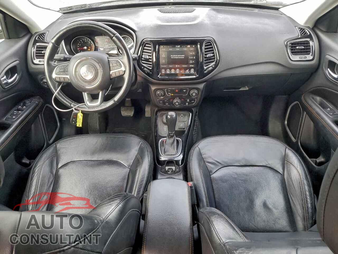 JEEP COMPASS 2018 - 3C4NJDCB9JT201732