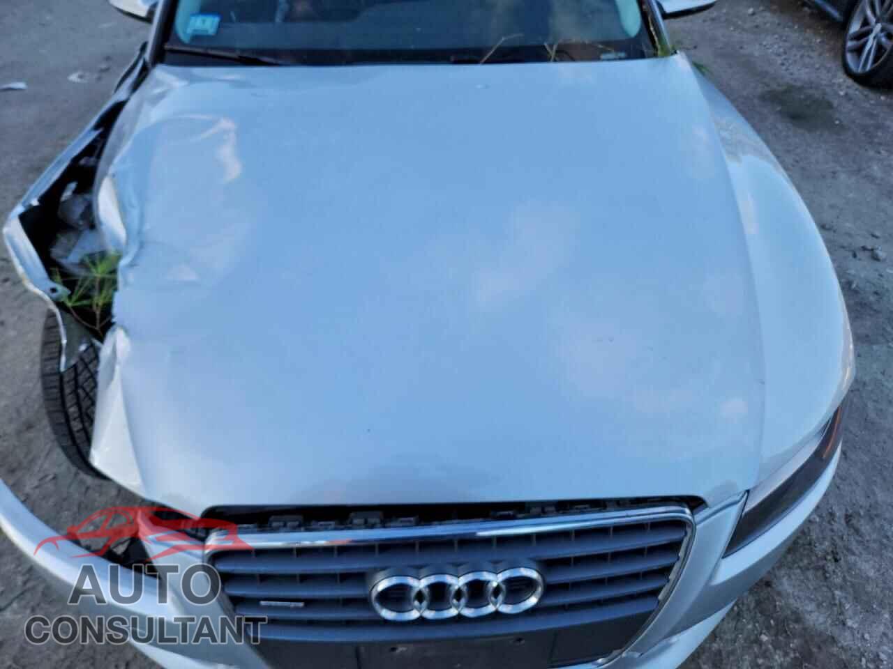AUDI A5 2012 - WAULFAFR9CA002297