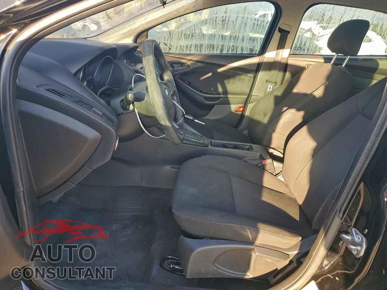 FORD FOCUS 2017 - 1FADP3E23HL338291