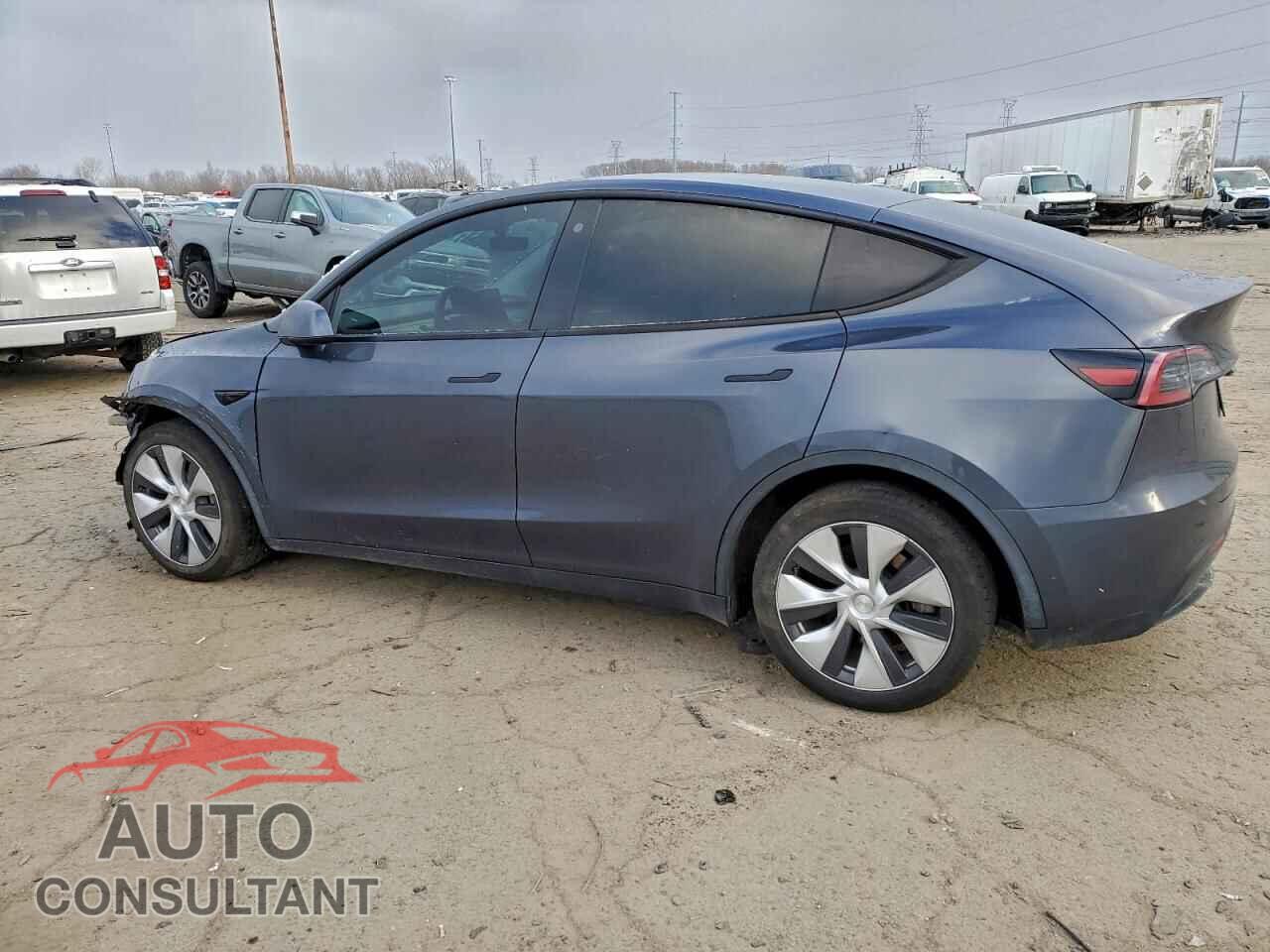 TESLA MODEL Y 2023 - 7SAYGDEEXPF744231